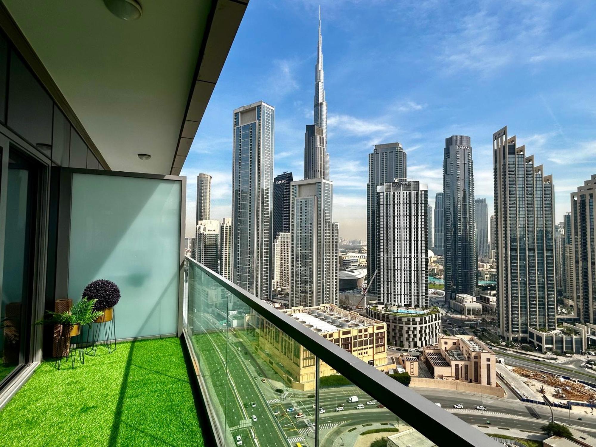 Апартаменты Burj Khalifa Views 2Br With Infinity Pool Downtown Дубай Экстерьер фото