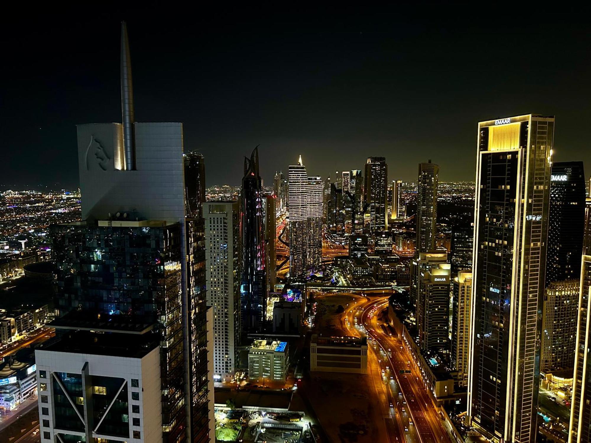 Апартаменты Burj Khalifa Views 2Br With Infinity Pool Downtown Дубай Экстерьер фото